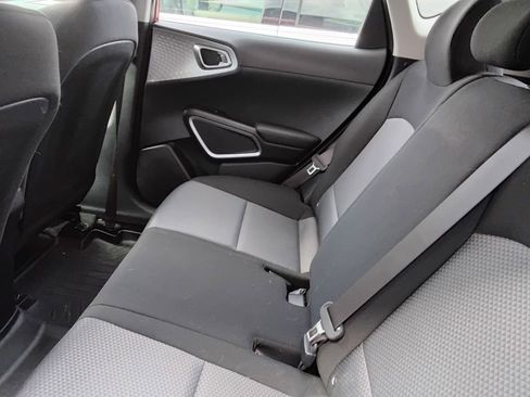 Used 2022 Kia Soul LX FWD image 11