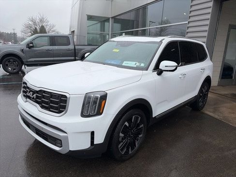 Used 2024 Kia Telluride SX Prestige image 2