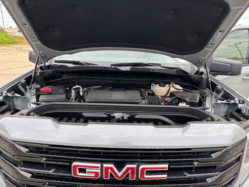 Used 2024 GMC Sierra 1500 Elevation w/ LPO, Elevation Black Package AWD/4WD image 22