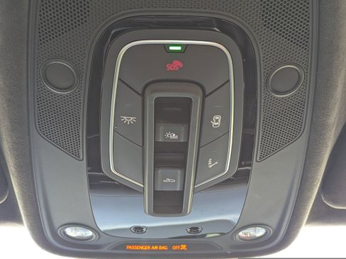 Used 2021 Audi SQ8 Prestige w/ Prestige Package image 34