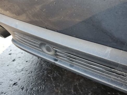 Used 2018 Porsche Panamera 4S image 27