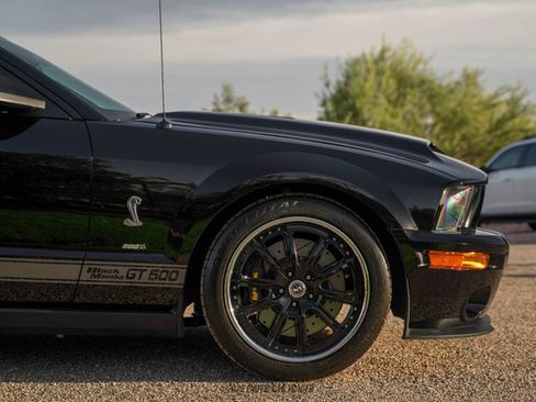 Used 2007 Ford Mustang Shelby GT500 RWD image 11