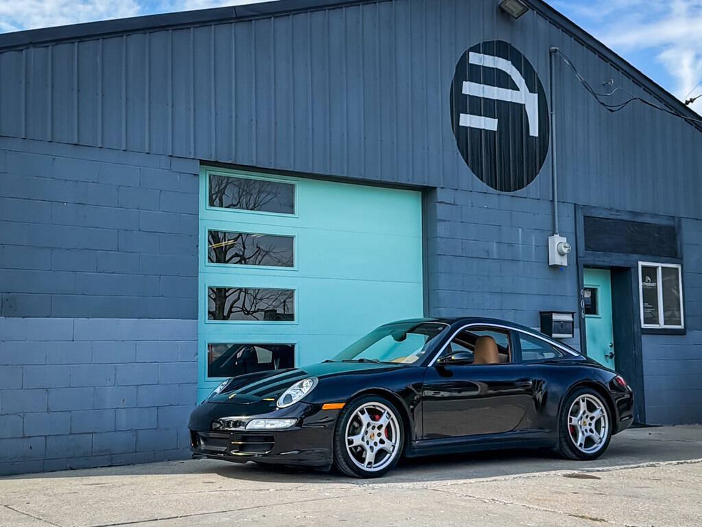 Used 2007 Porsche 911 Targa 4S AWD/4WD image 2