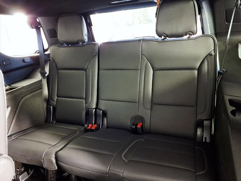 Used 2025 GMC Yukon Denali image 9