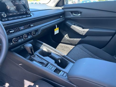 New 2025 Honda Accord SE image 11