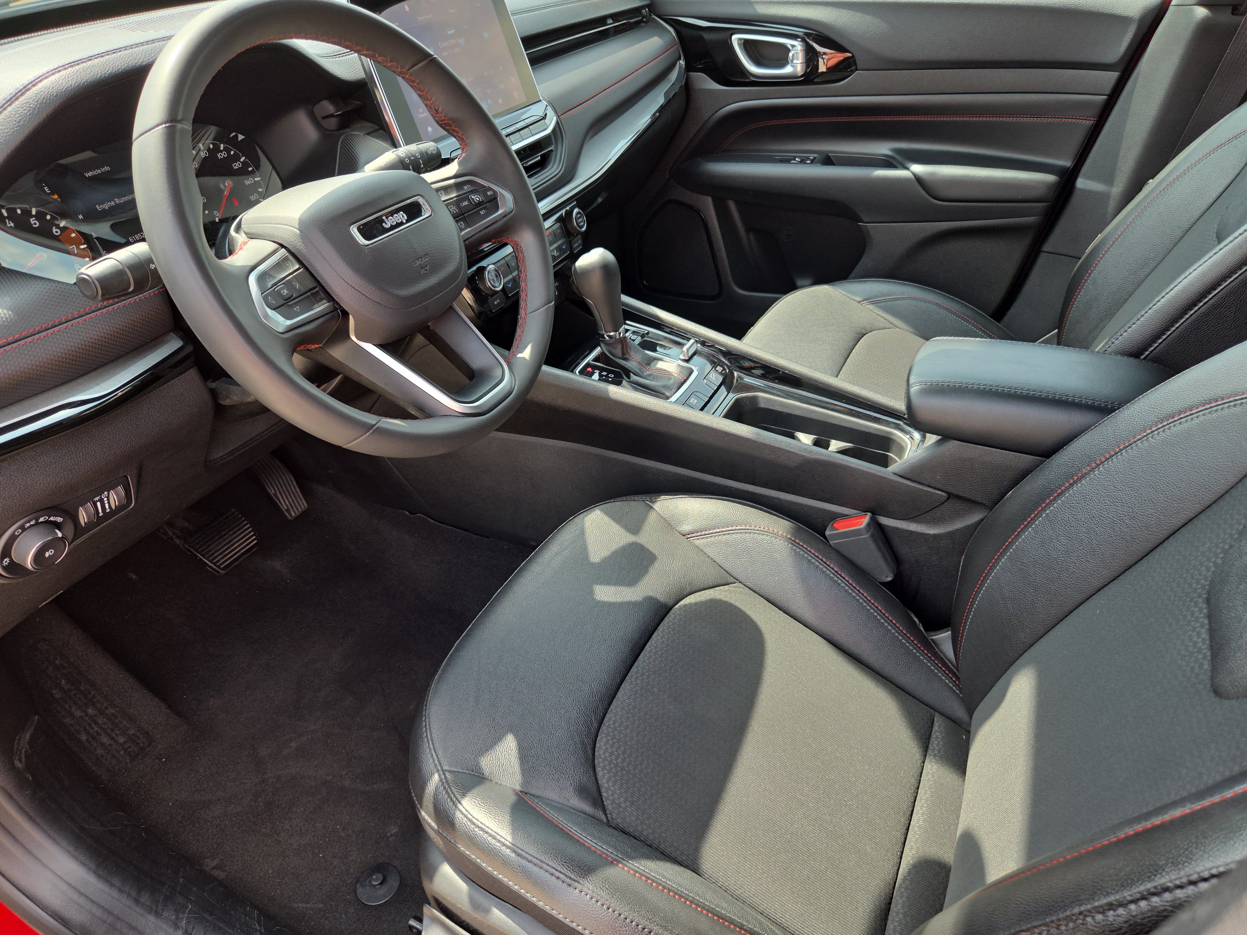 Used 2024 Jeep Compass Trailhawk AWD/4WD image 14