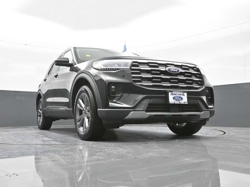 New 2026 Ford Explorer Active image 58