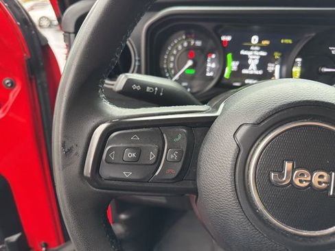 Used 2024 Jeep Wrangler Unlimited Rubicon 4xe image 18