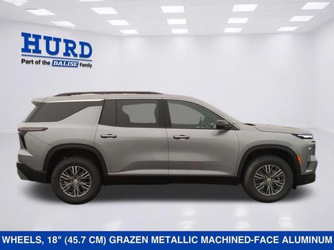 New 2026 Chevrolet Traverse LT w/ Driver Confidence Package AWD/4WD image 3