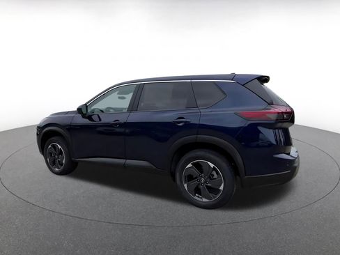 Used 2025 Nissan Rogue SV AWD/4WD image 10