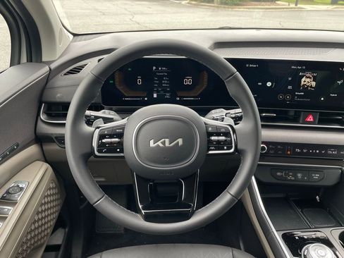 New 2026 Kia Carnival EX FWD image 14