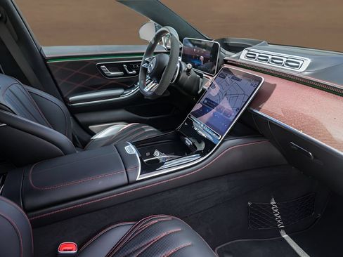 Used 2024 Mercedes-Benz S 63 AMG S image 29