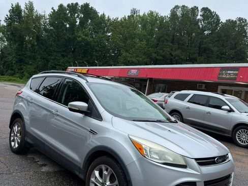 Used 2013 Ford Escape SEL FWD image 4