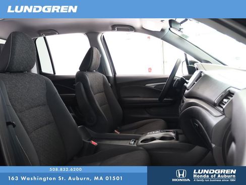 Used 2021 Honda Ridgeline Sport image 14