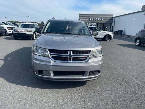 Used 2018 Dodge Journey SE w/ Popular Equipment Group FWD image 5