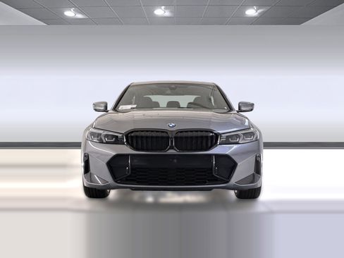 Used 2023 BMW 330i Sedan w/ M Sport Package image 6