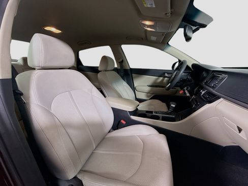 Used 2016 Kia Optima LX w/ LX Convenience Package image 28