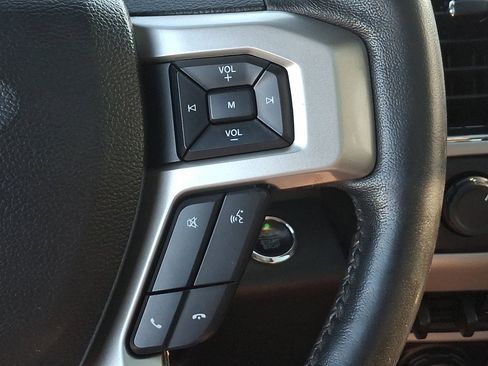 Used 2020 Ford F350 Lariat AWD/4WD image 24