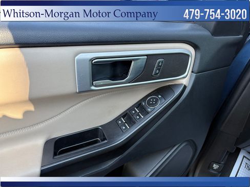 Used 2020 Ford Explorer XLT w/ Equipment Group 202A AWD/4WD image 12