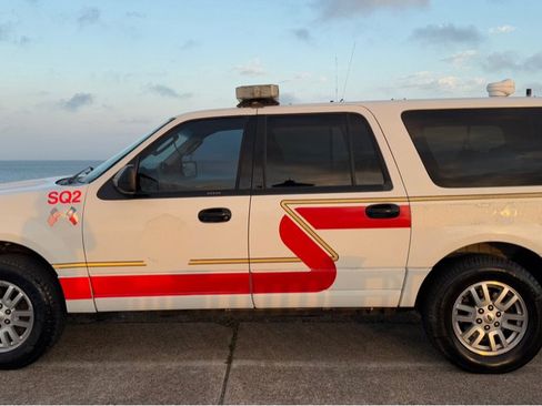 Used 2011 Ford Expedition EL XL image 7