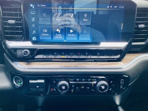 Used 2023 Chevrolet Silverado 1500 RST image 16