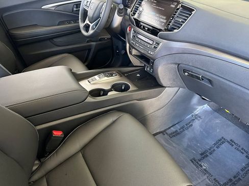 New 2026 Honda Ridgeline RTL image 17