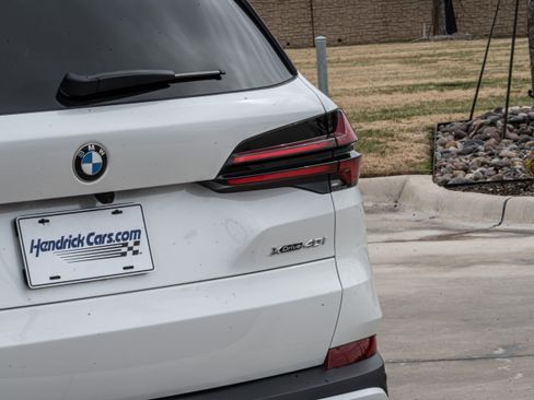 Certified 2025 BMW X5 xDrive40i w/ Premium Package image 8