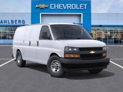 New 2025 Chevrolet Express 2500 w/ Driver Convenience Package RWD image 31