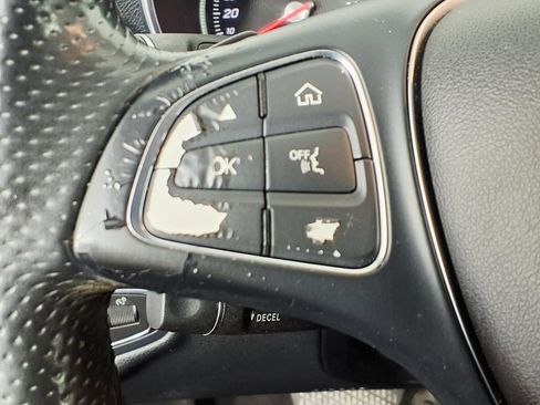 Used 2015 Mercedes-Benz C 300 4MATIC Sedan image 18