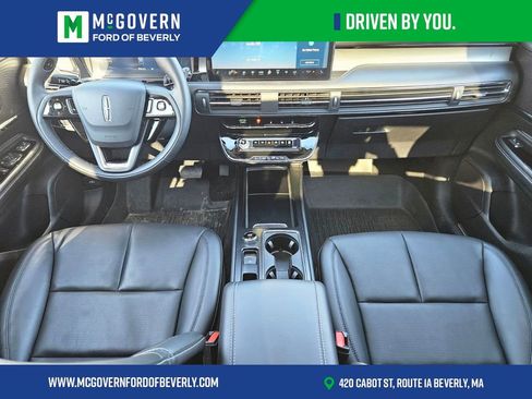 Used 2024 Lincoln Corsair AWD w/ Equipment Group 101A image 11