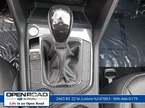 Used 2023 Volkswagen Tiguan SE AWD/4WD image 29