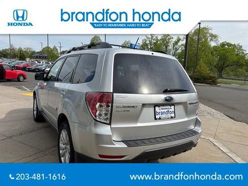Used 2011 Subaru Forester 2.5X Premium AWD/4WD image 4