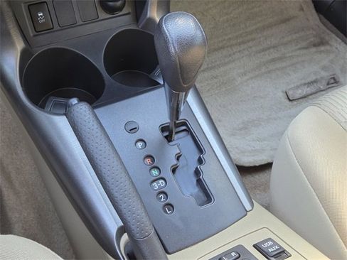 Used 2012 Toyota RAV4 4WD image 24