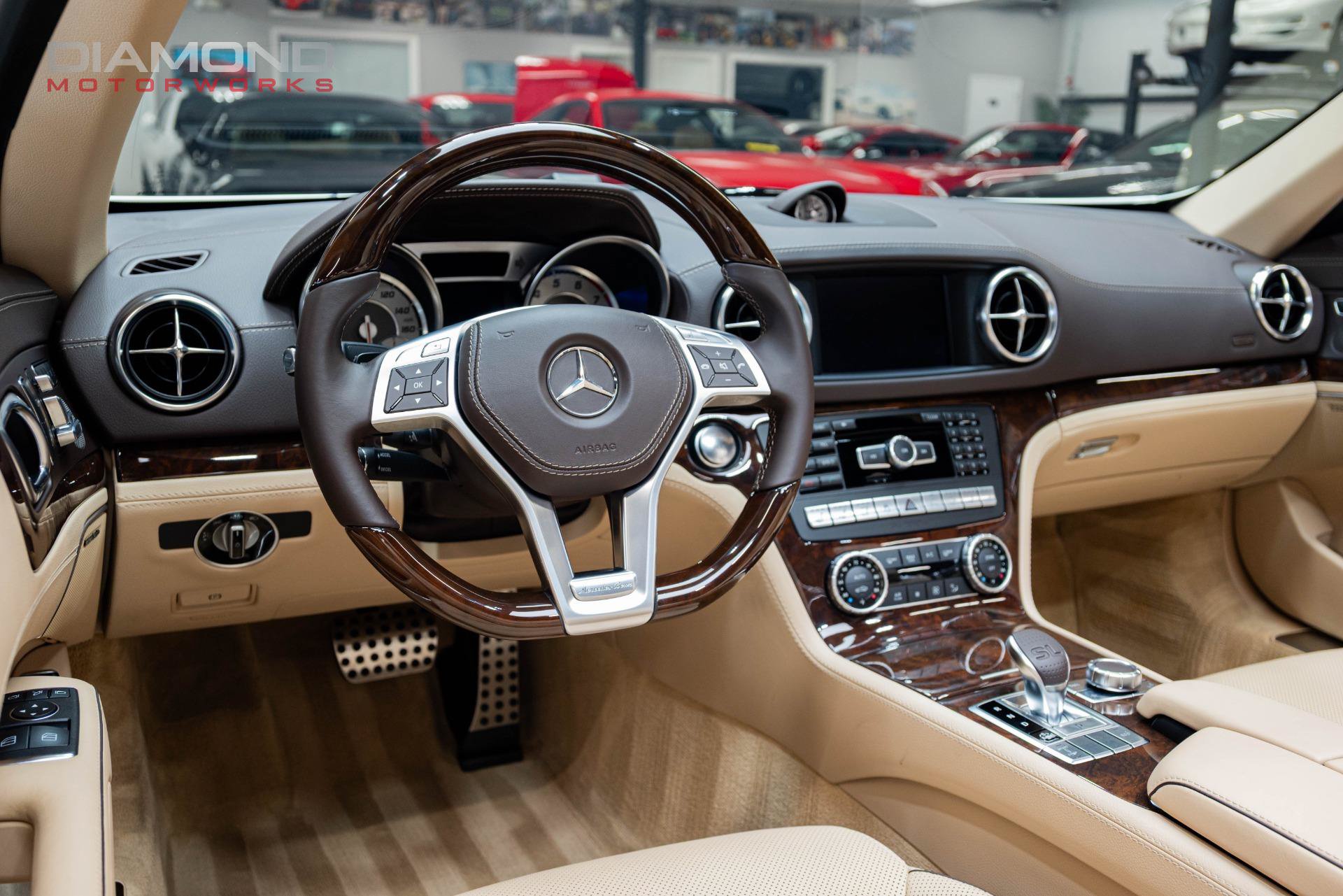 Used 2014 Mercedes-Benz SL 550 image 17