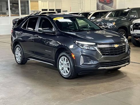 Used 2023 Chevrolet Equinox LT w/ LPO, Floor Liner Package AWD/4WD image 7