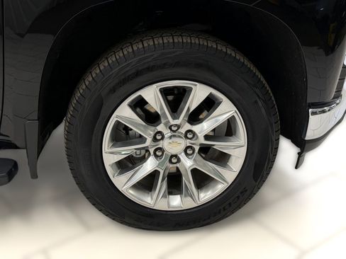 Used 2021 Chevrolet Silverado 1500 LTZ w/ LTZ Premium Package AWD/4WD image 10