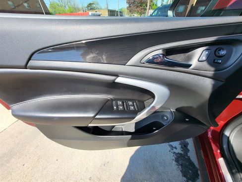 Used 2017 Buick Regal Sport Touring FWD image 8