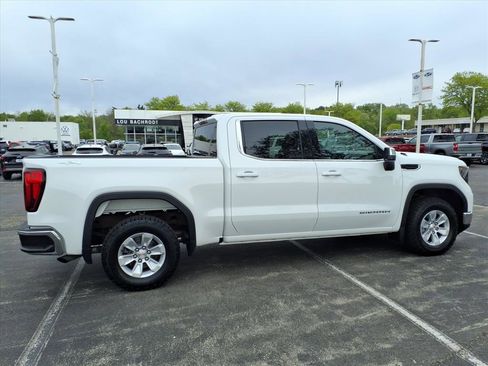 Used 2023 GMC Sierra 1500 SLE w/ Enhanced Capability Package AWD/4WD image 8