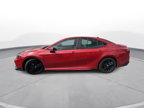Used 2025 Toyota Camry SE w/ Convenience Package FWD image 9