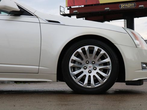 Used 2011 Cadillac CTS Premium RWD image 6