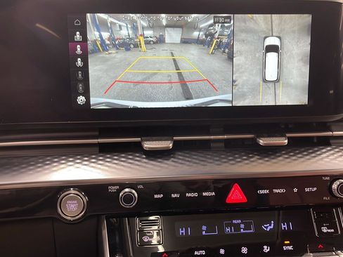 Used 2024 Kia Carnival SX Prestige image 9