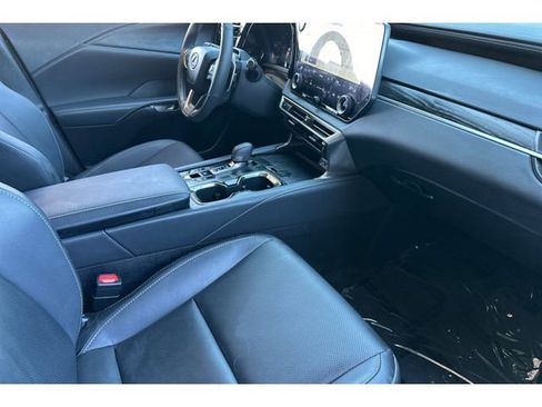 Used 2025 Lexus RX 350h w/ Convenience Package AWD/4WD image 16