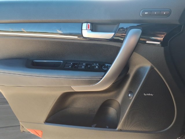 Used 2015 Kia Sorento SX AWD/4WD image 15