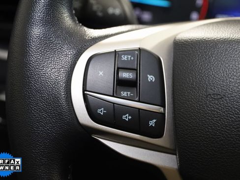 Used 2022 Ford Explorer XLT image 37