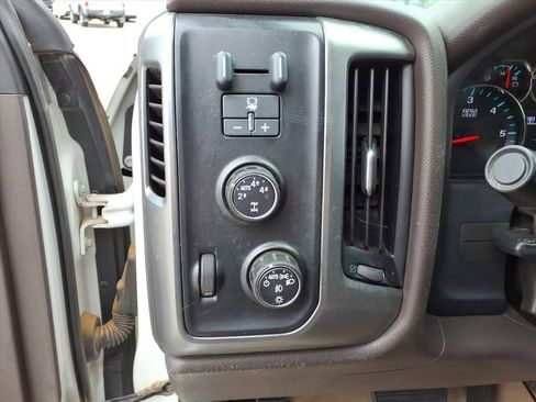 Used 2015 Chevrolet Silverado 1500 LT w/ LT Convenience Package image 19