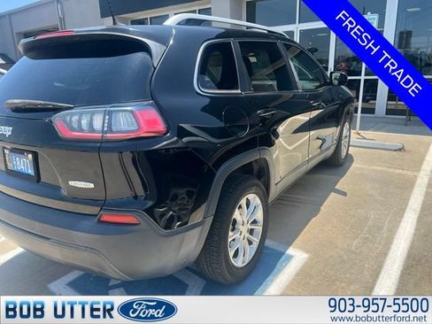 Used 2019 Jeep Cherokee Latitude w/ Popular Appearance Group FWD image 5