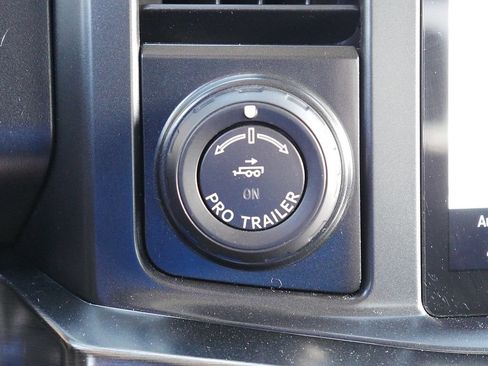 Used 2024 Ford F250 Lariat w/ Lariat Ultimate Package AWD/4WD image 38