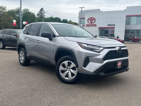Used 2023 Toyota RAV4 LE FWD image 1