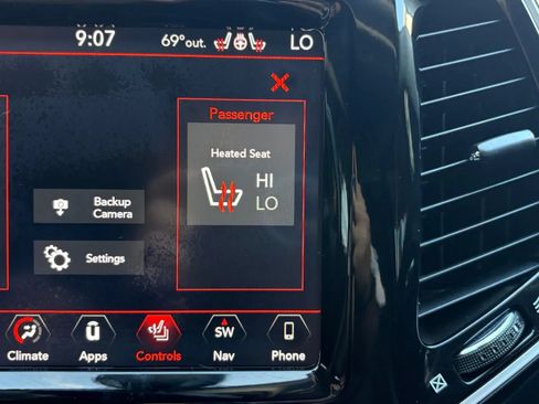 Used 2019 Jeep Cherokee Limited AWD/4WD image 25