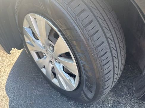 Used 2012 Honda Civic LX image 7